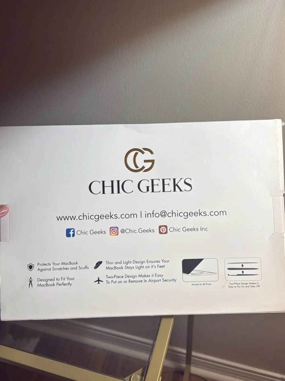 Chic Geeks Caramel Faux Crocodile MacBook Case